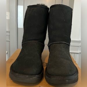 Ugg classic short II
